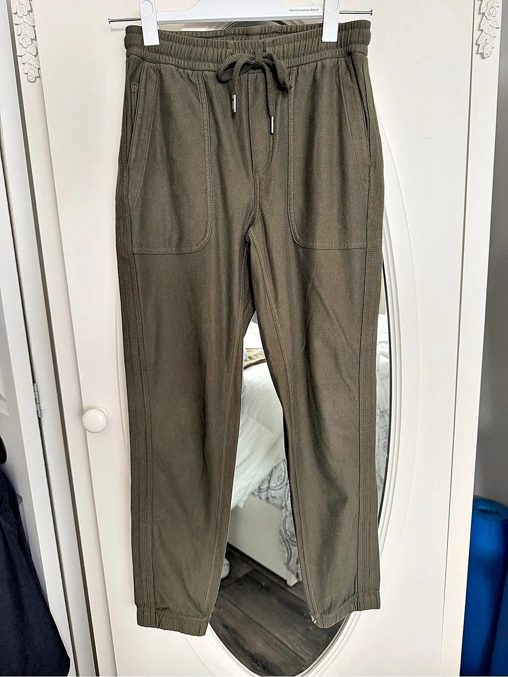 Athleta Farallon Jogger Green Joggers XXS Like New